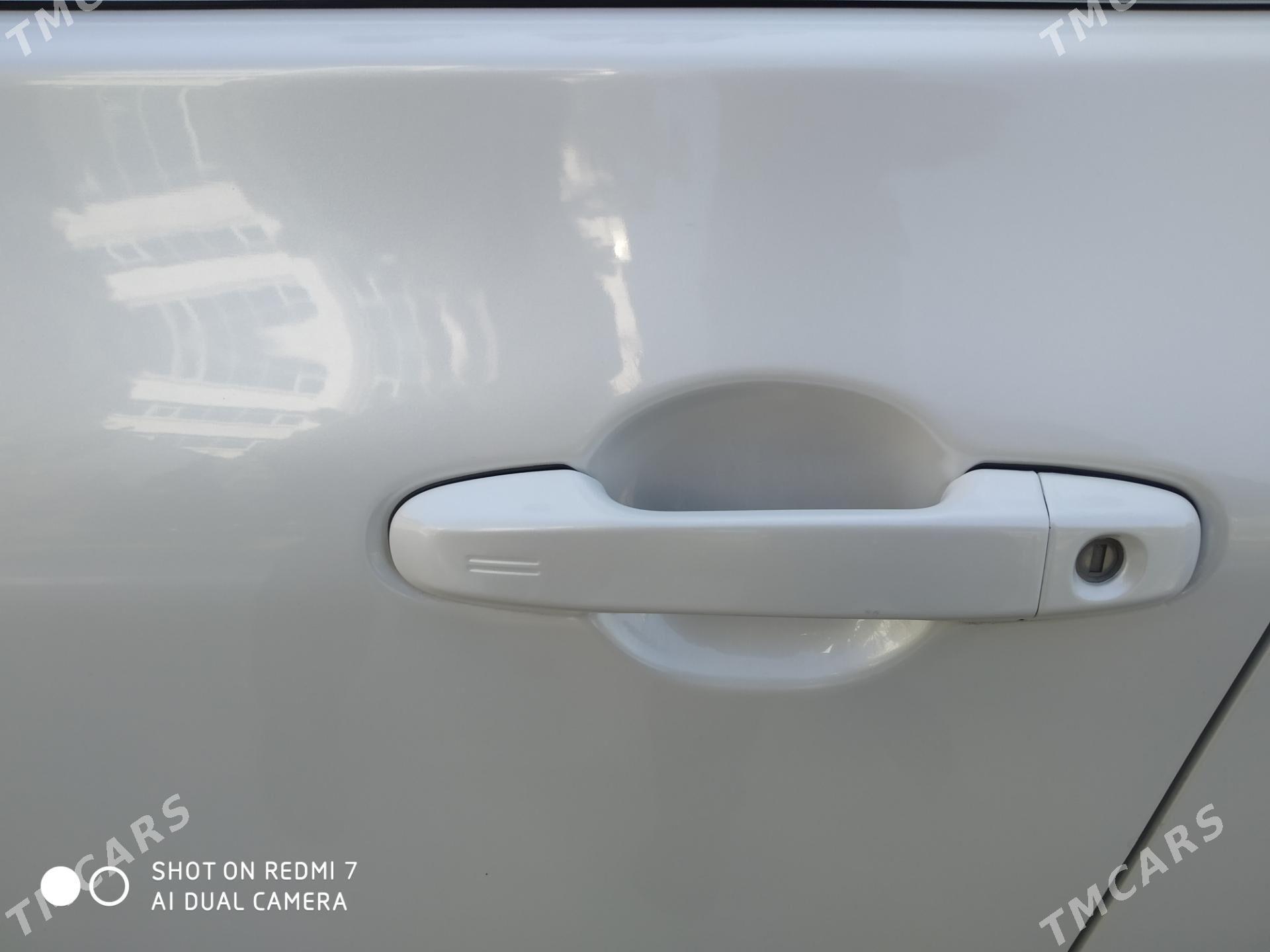 Toyota Camry 2015 - 270 000 TMT - Мары - img 3