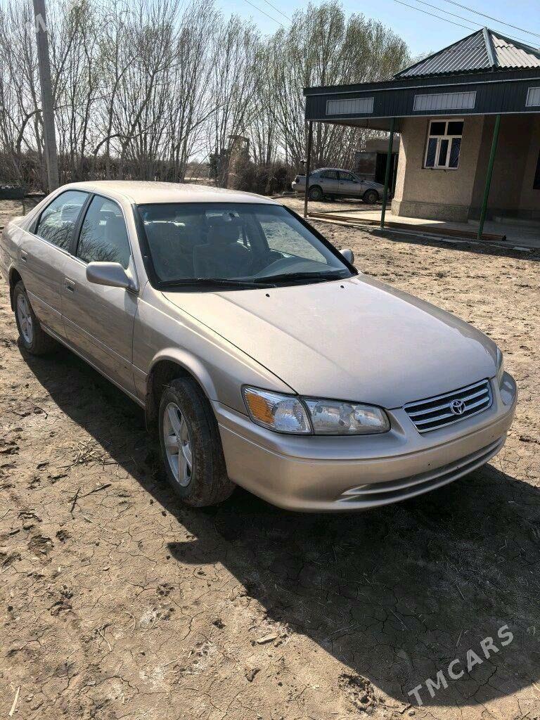 Toyota Camry 2001 - 160 000 TMT - етр. Туркменбаши - img 1