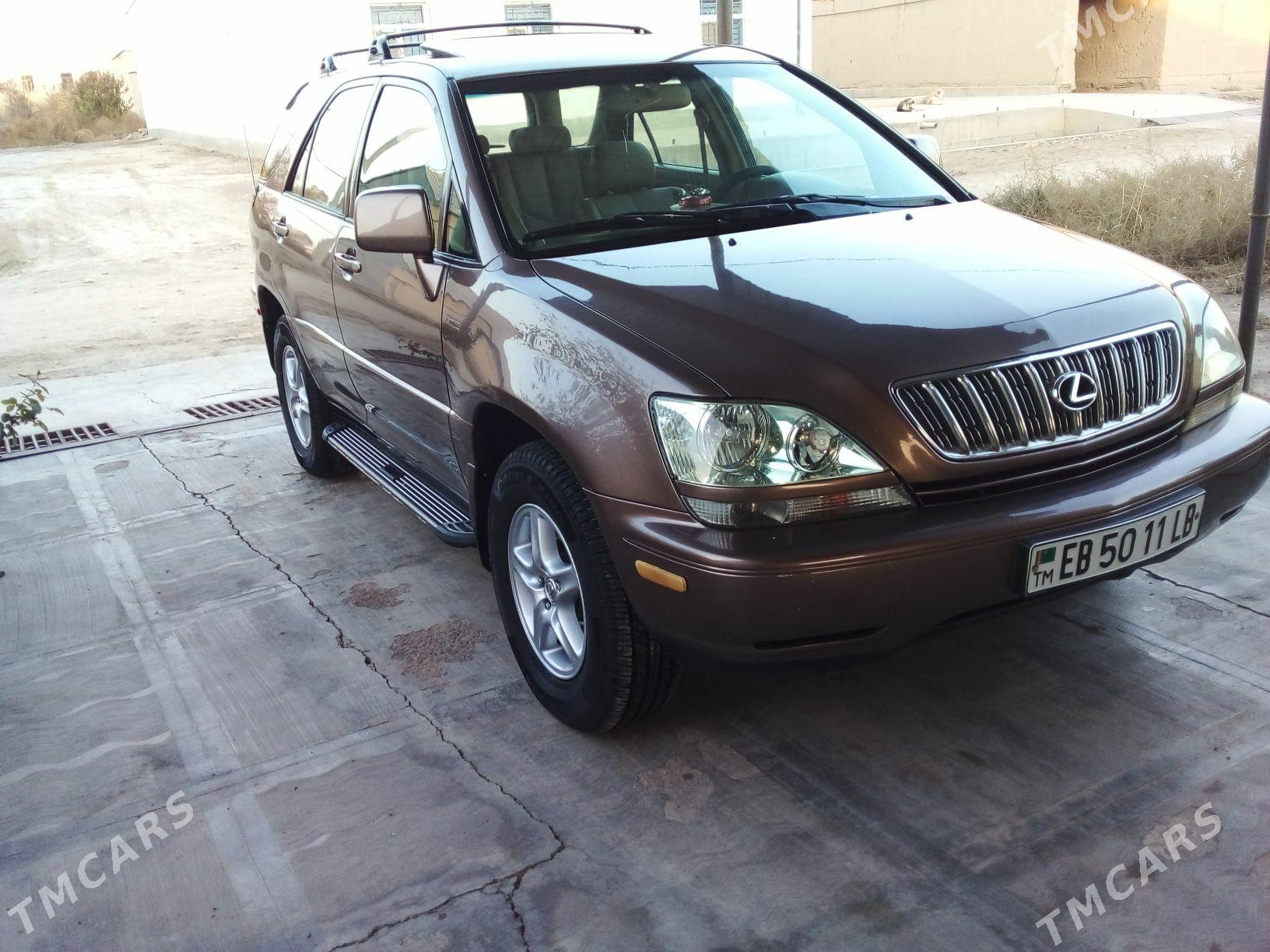 Lexus RX 300 2000 - 180 000 TMT - Саят - img 2