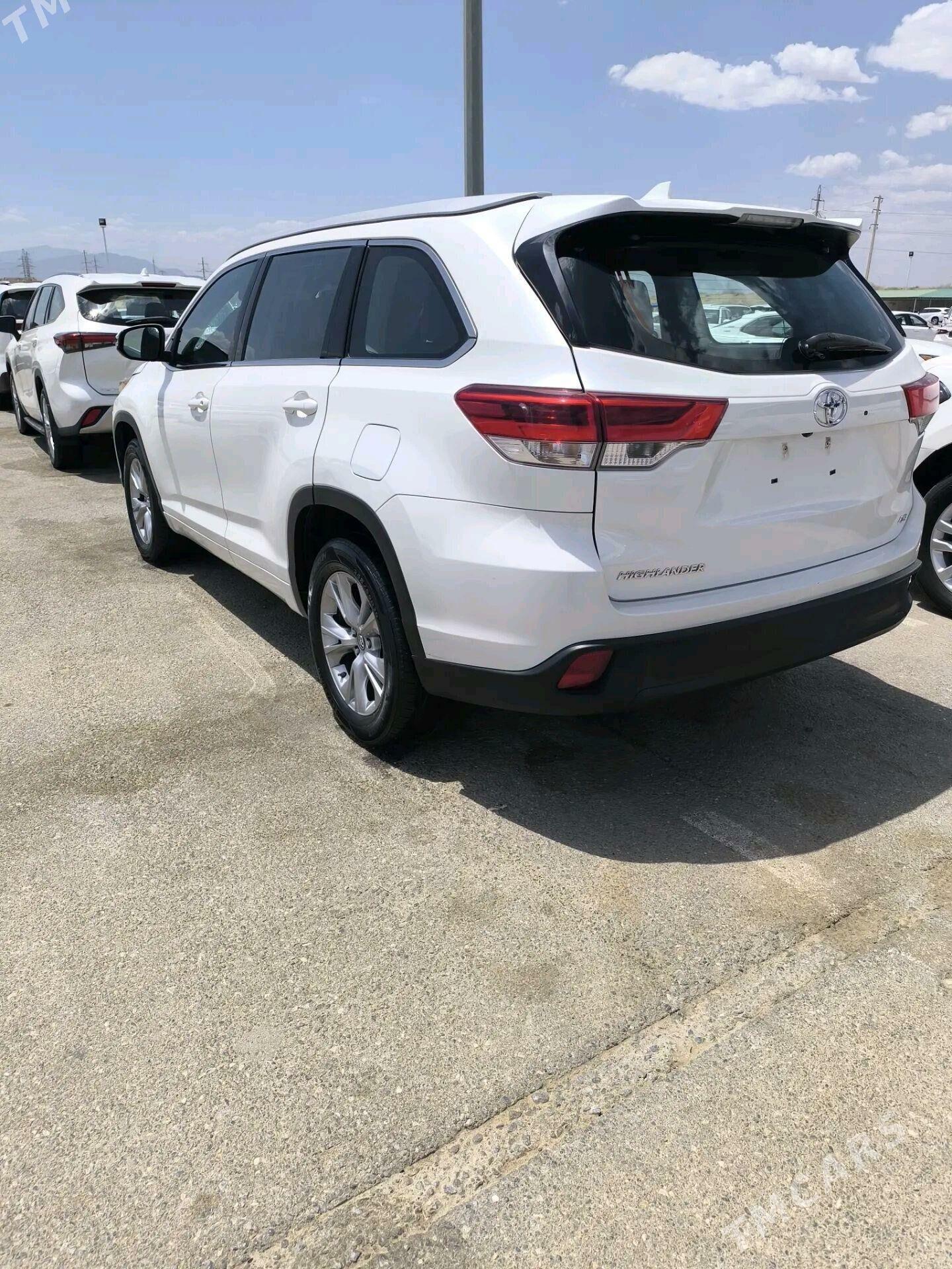 Toyota Highlander 2017 - 370 000 TMT - Ашхабад - img 1