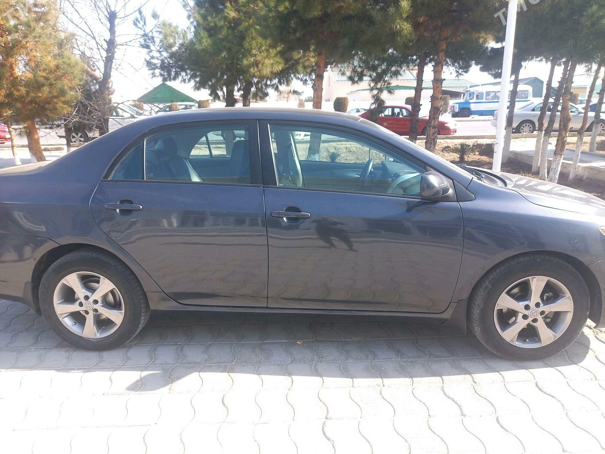 Toyota Corolla 2011 - 140 000 TMT - Туркменабат - img 4