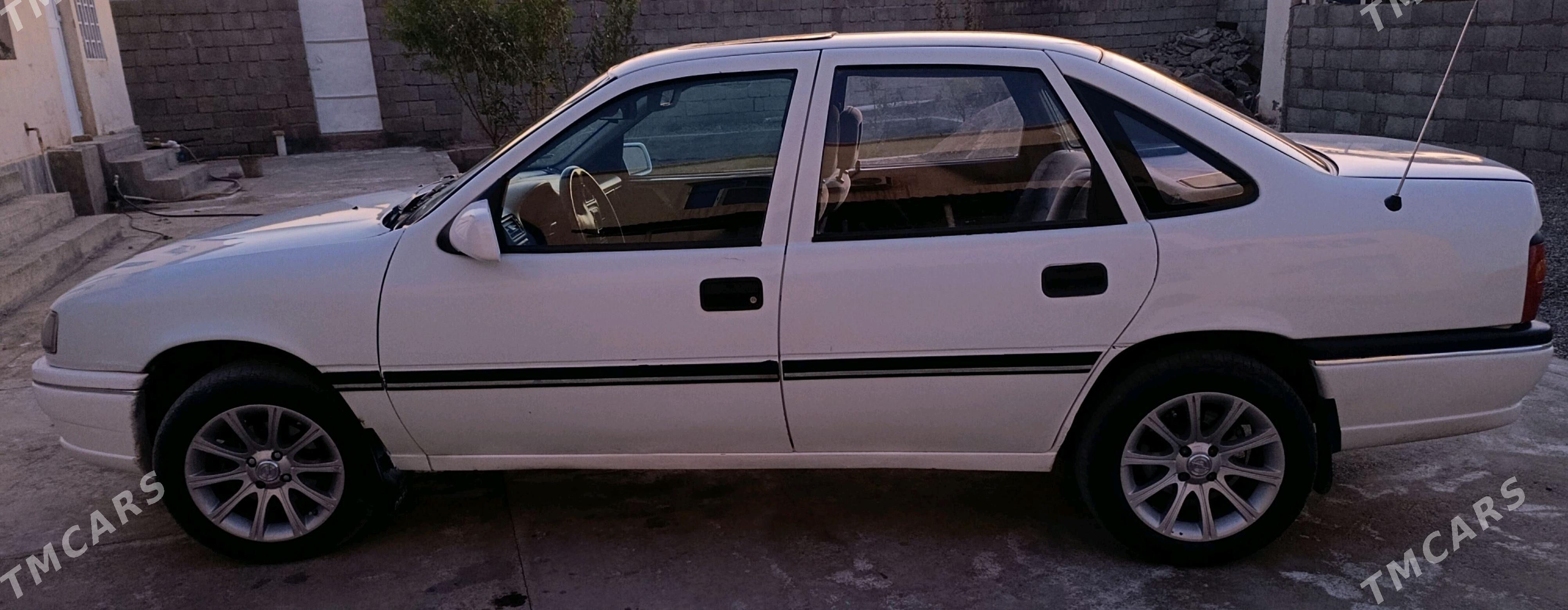 Opel Vectra 1993 - 40 000 TMT - Кака - img 5