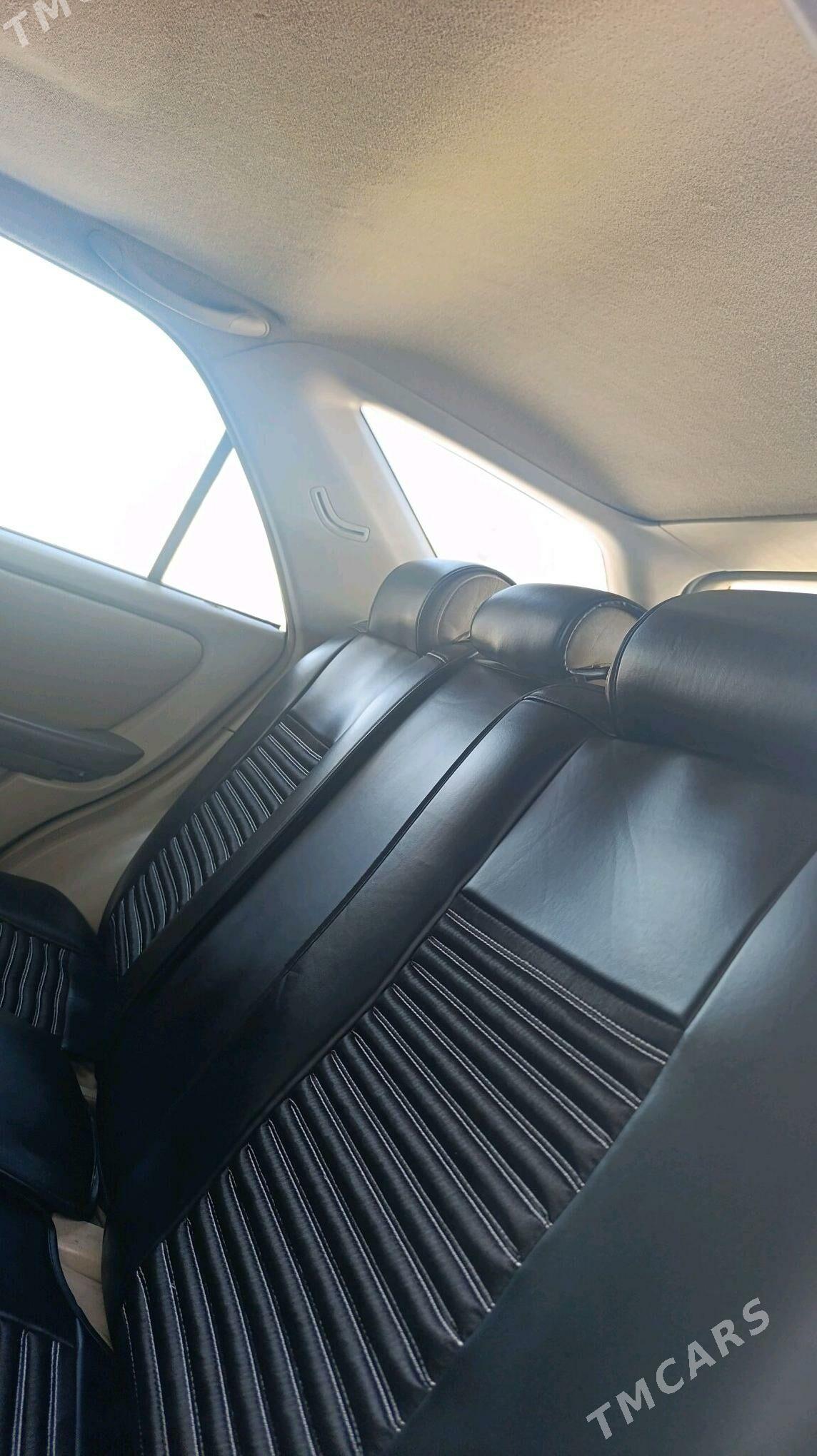 Lexus RX 300 2002 - 220 000 TMT - Сакарчага - img 7