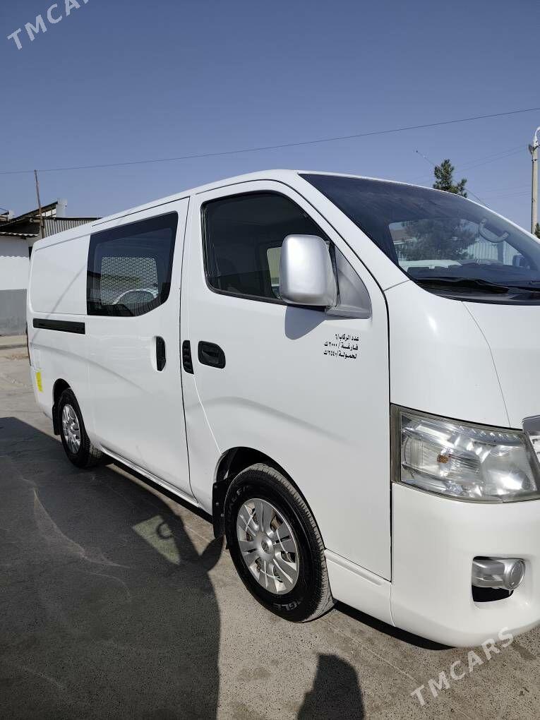 Nissan Urvan 2017 - 250 000 TMT - Мары - img 3