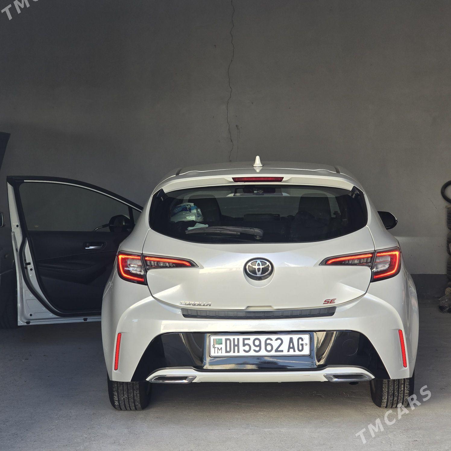 Toyota Corolla Hatchback 2019 - 220 000 TMT - Ашхабад - img 1