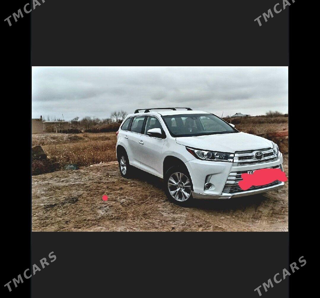 Toyota Highlander 2019 - 400 000 TMT - Болдумсаз - img 1