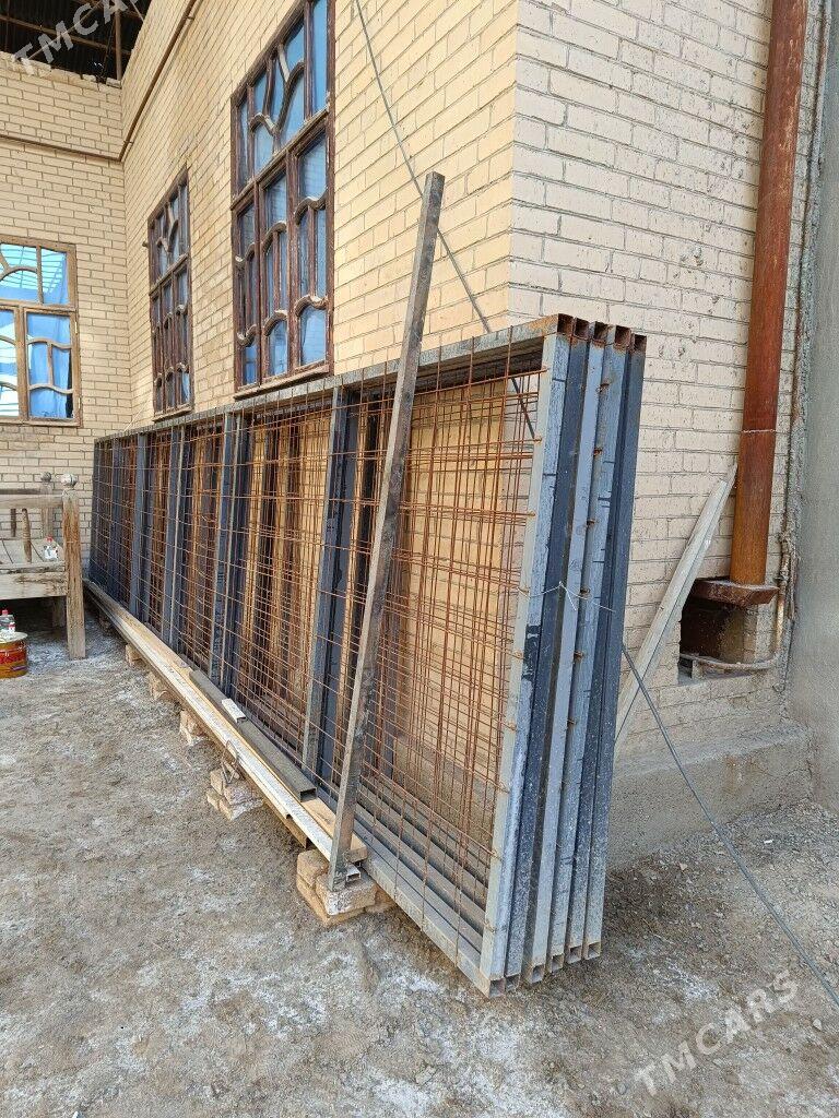 забор (решётка) - Türkmenabat - img 1