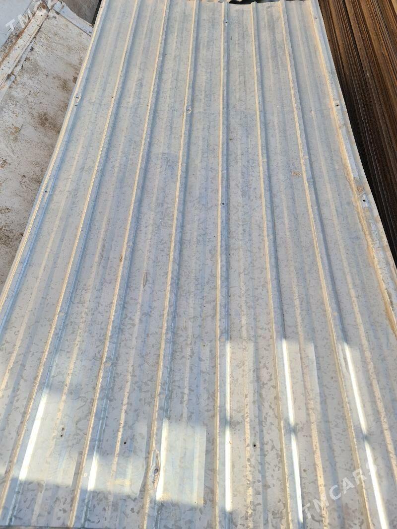 sypyr - Garadamak - img 1