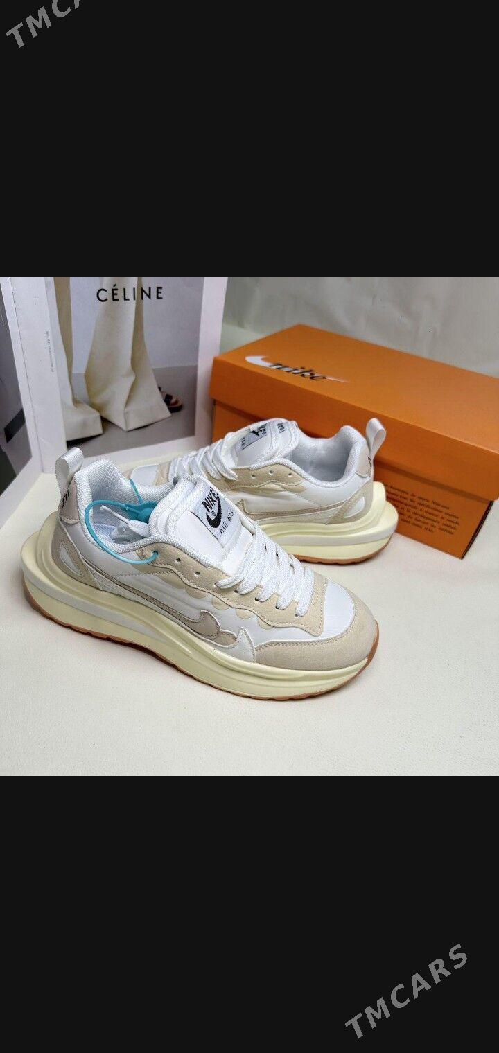 kirasowga - Büzmeýin - img 1