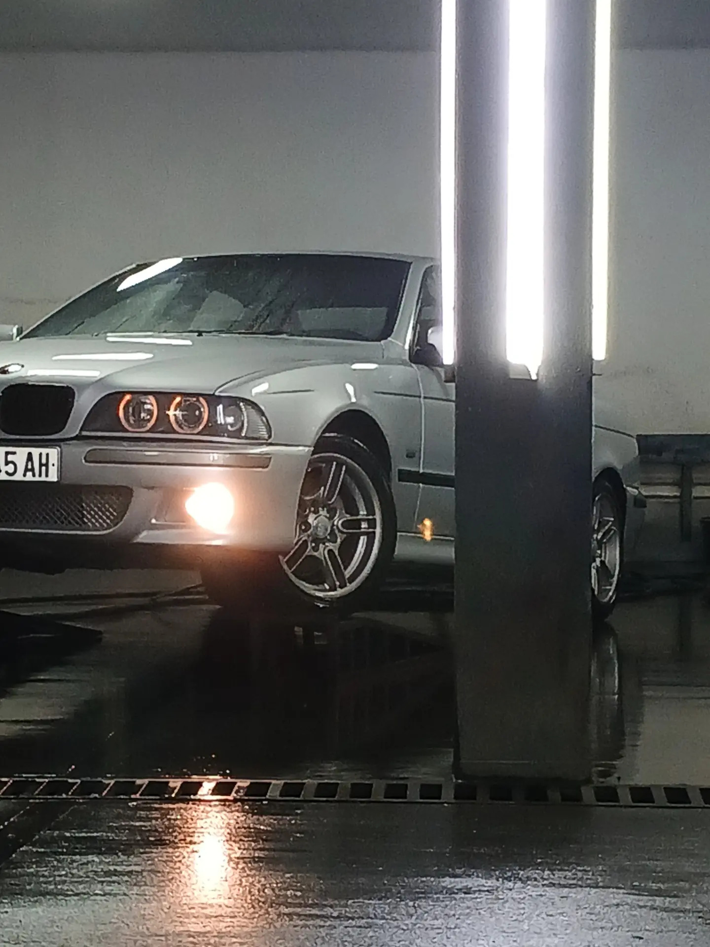 BMW E39 2001 - 120 000 TMT - Кака - img 4