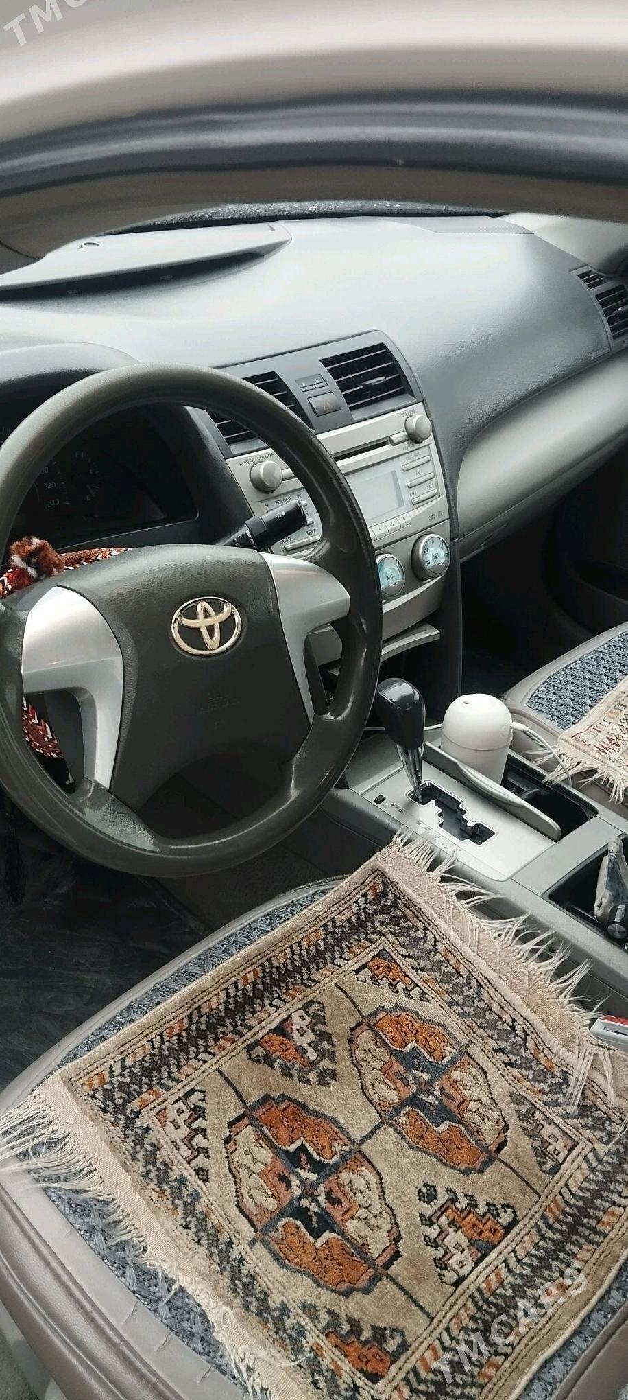 Toyota Camry 2010 - 155 000 TMT - Gökdepe - img 2