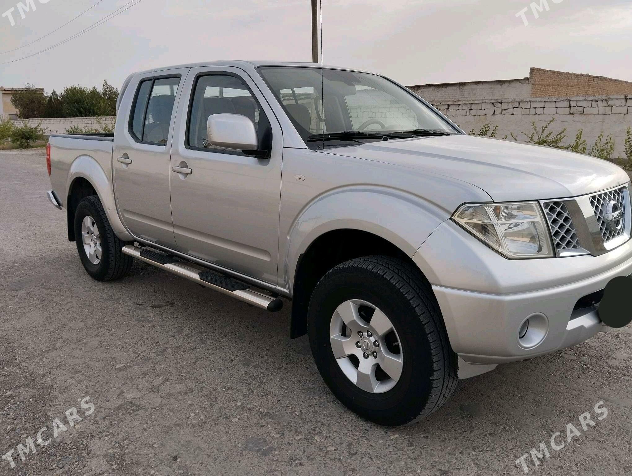 Nissan Navara 2014 - 230 000 TMT - Гызыларбат - img 3