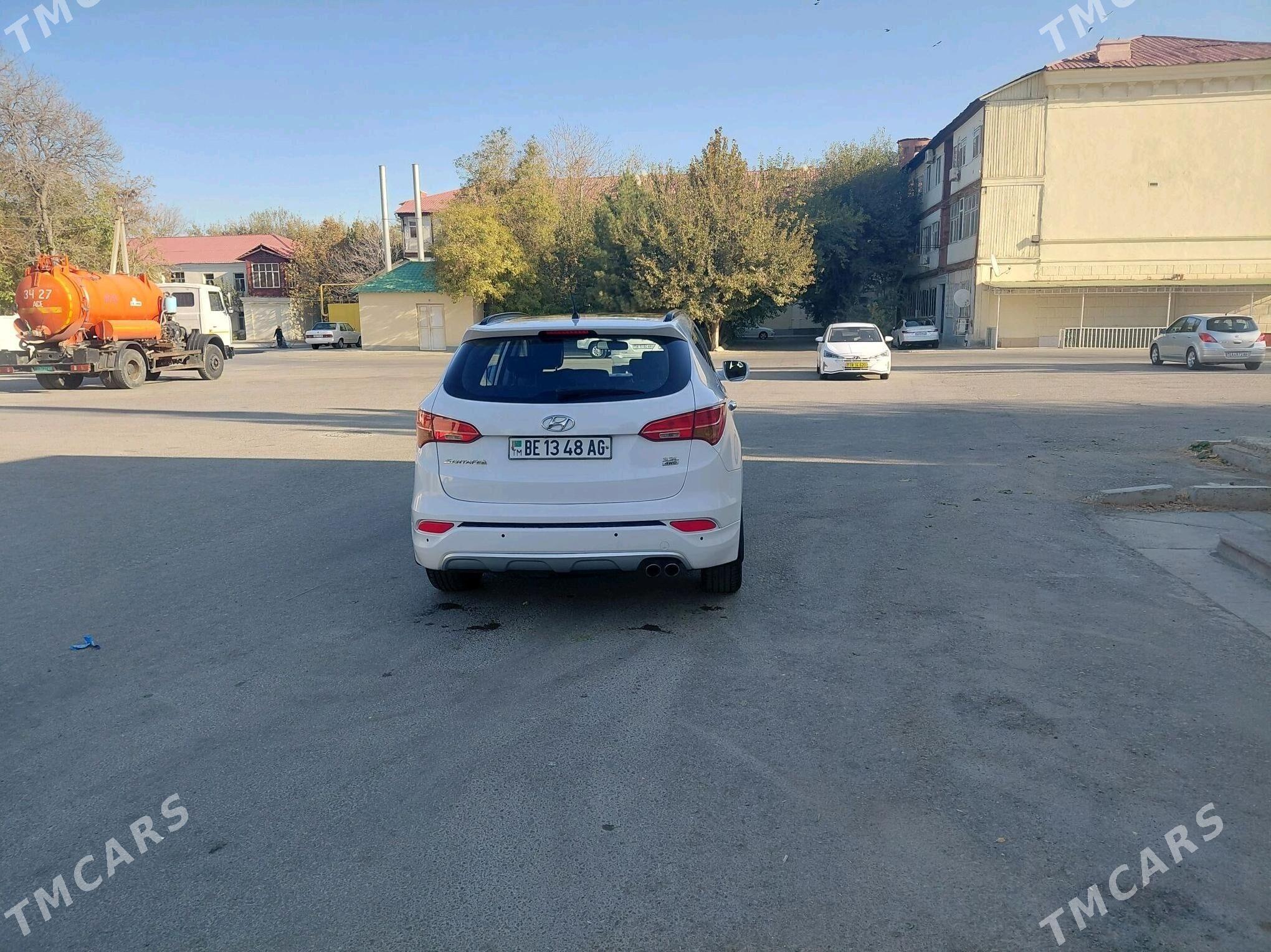 Hyundai Santa Fe 2013 - 260 000 TMT - 30 мкр - img 4