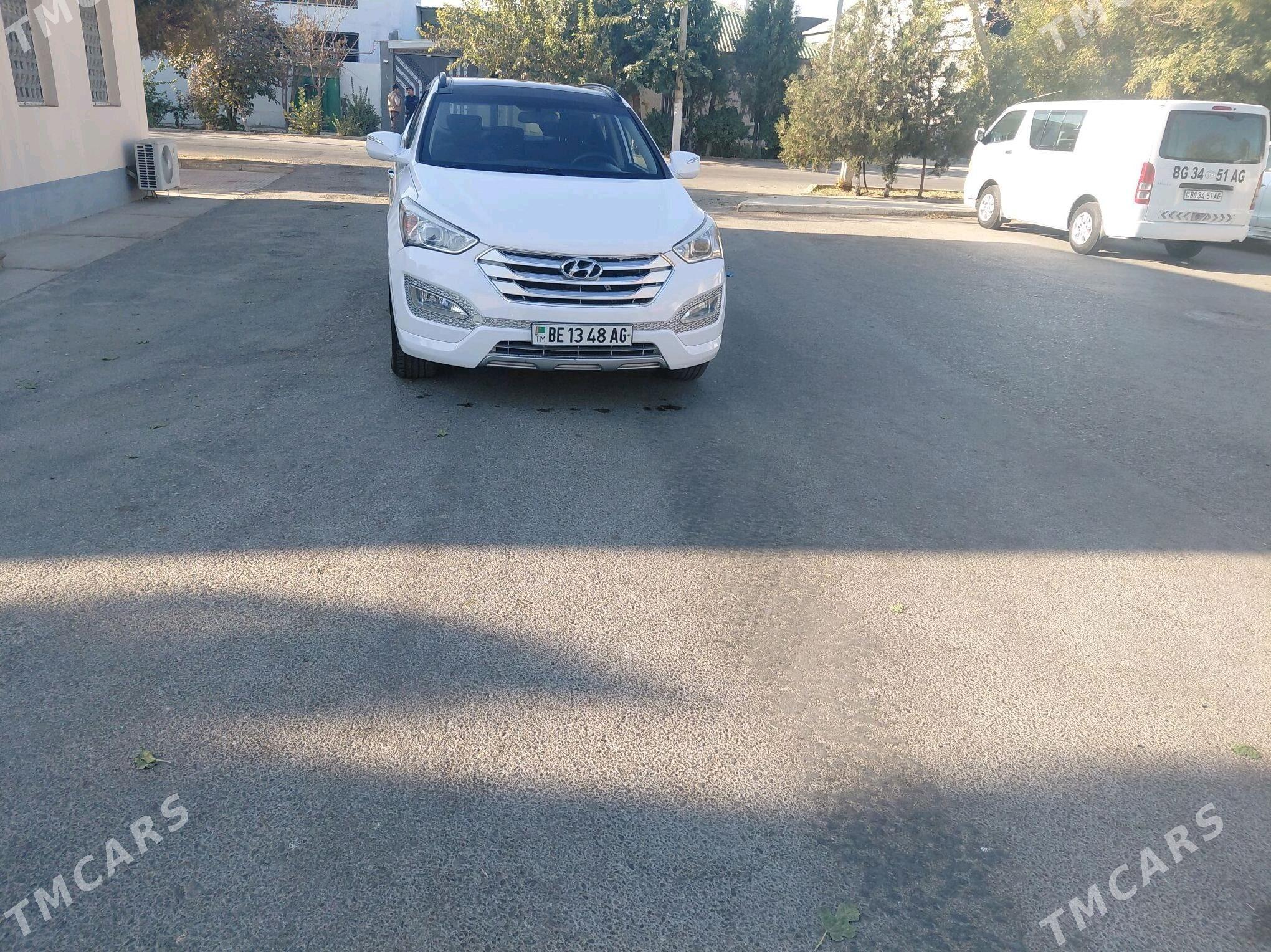 Hyundai Santa Fe 2013 - 260 000 TMT - 30 мкр - img 3