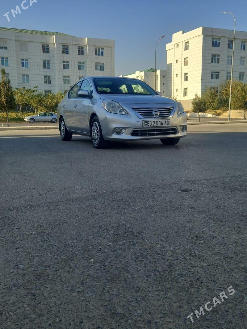 Nissan Versa 2011 - 112 000 TMT - Ашхабад - img 4