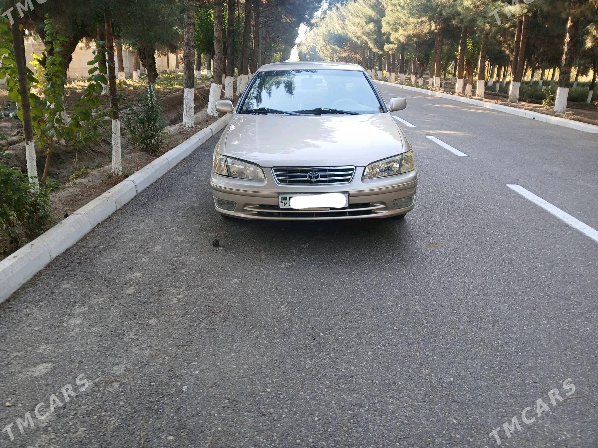 Toyota Camry 1999 - 120 000 TMT - Мары - img 1