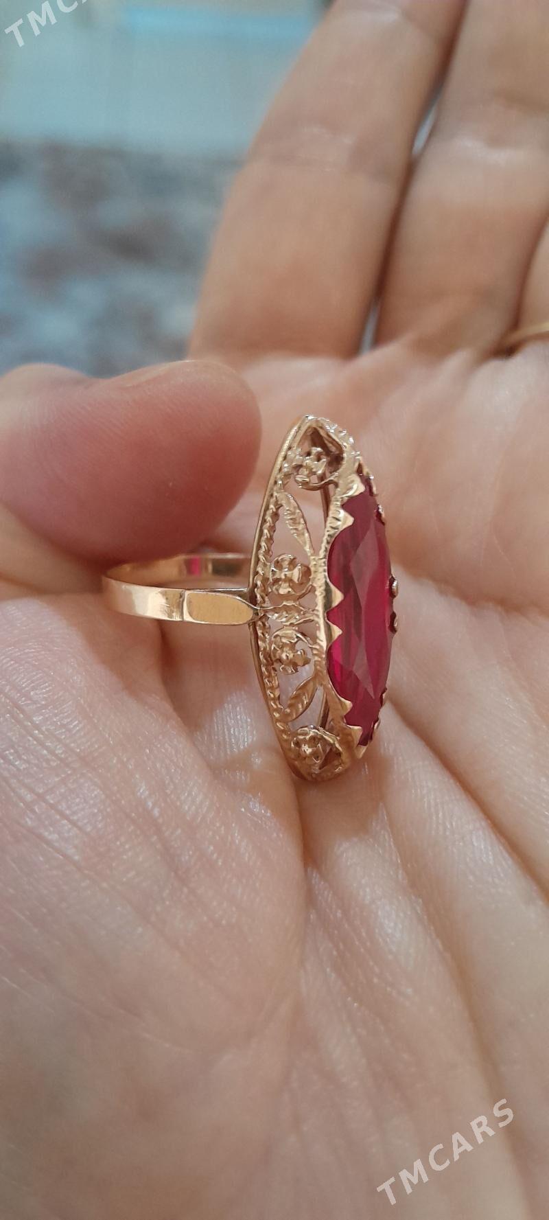 gyzyl yuzuk lodka - Анев - img 1