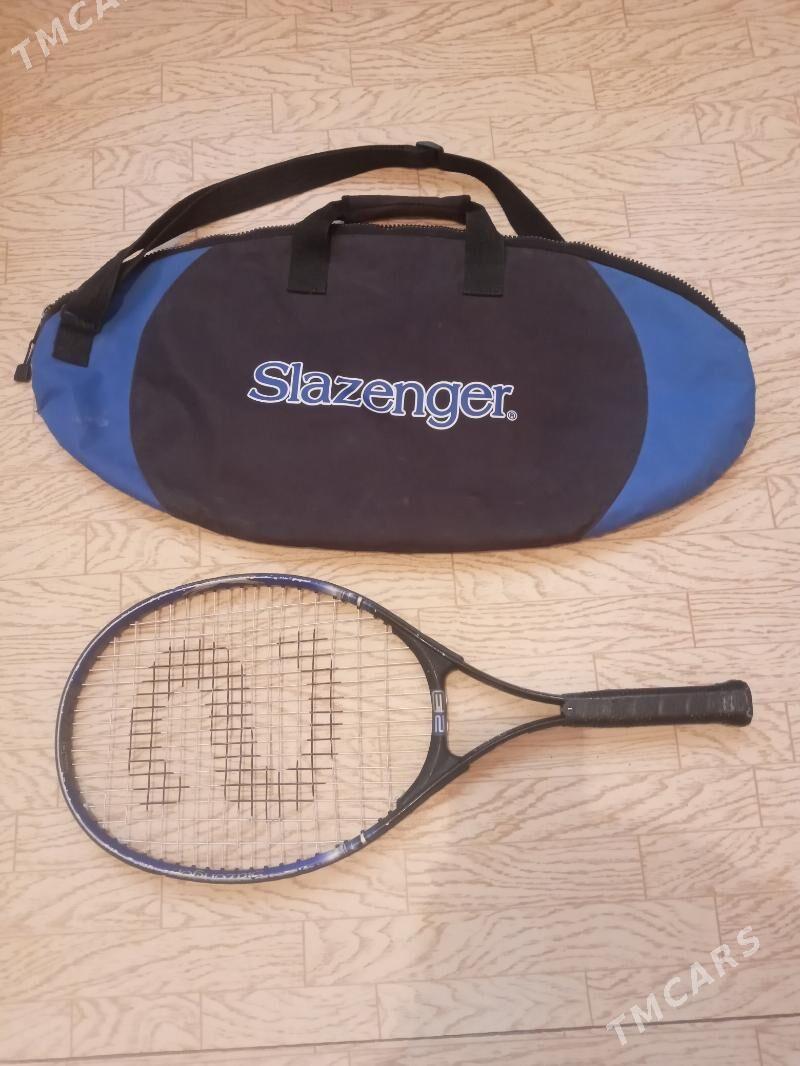 ракетки, и теннисные мячи. - Мир 2 - img 2