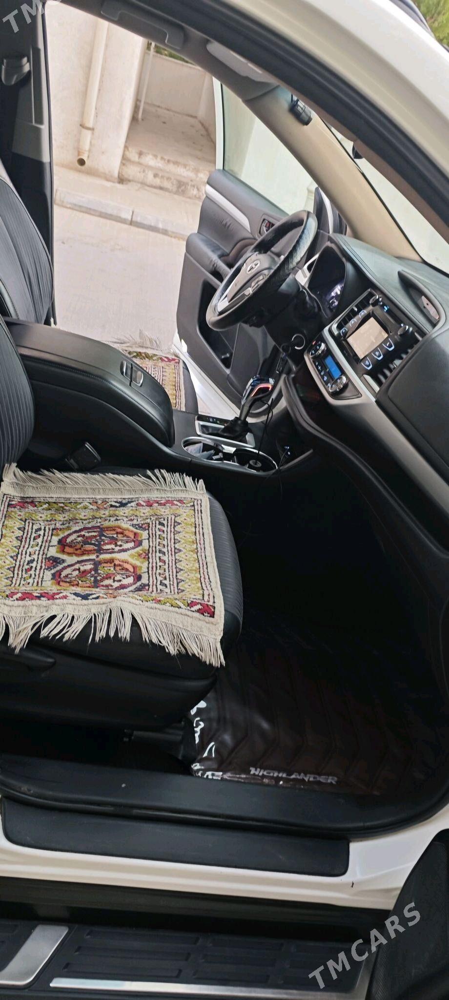 Toyota Highlander 2015 - 350 000 TMT - Aşgabat - img 6