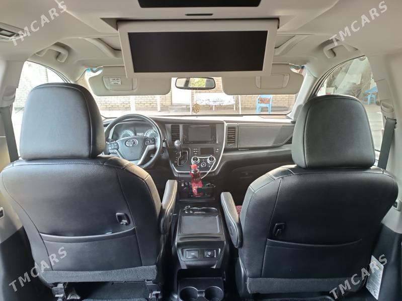 Toyota Sienna 2017 - 450 000 TMT - Mary - img 8