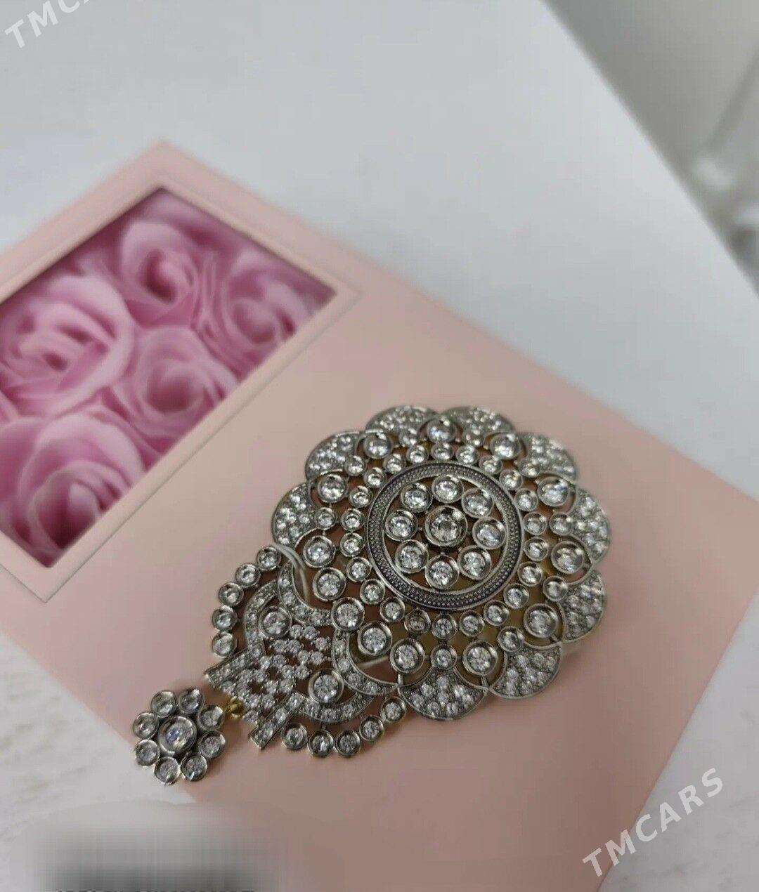 Bijuteriya - Howdan "B" - img 2