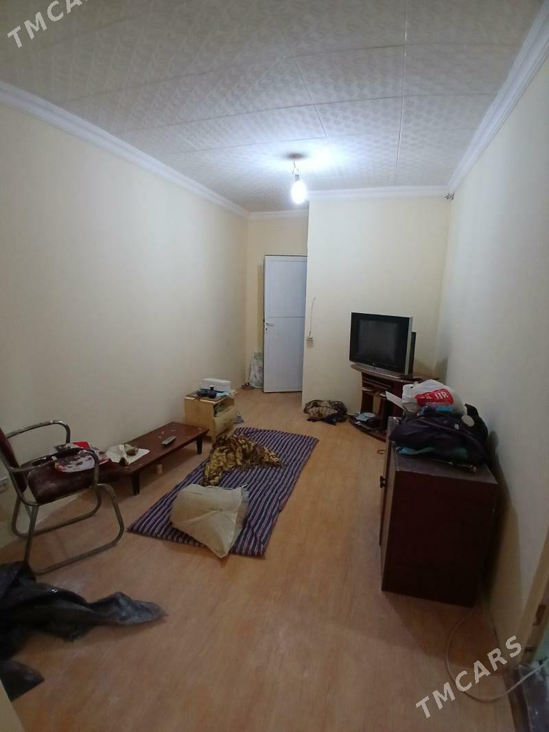 4мкр 1в2ком 1этаж - Ашхабад - img 1