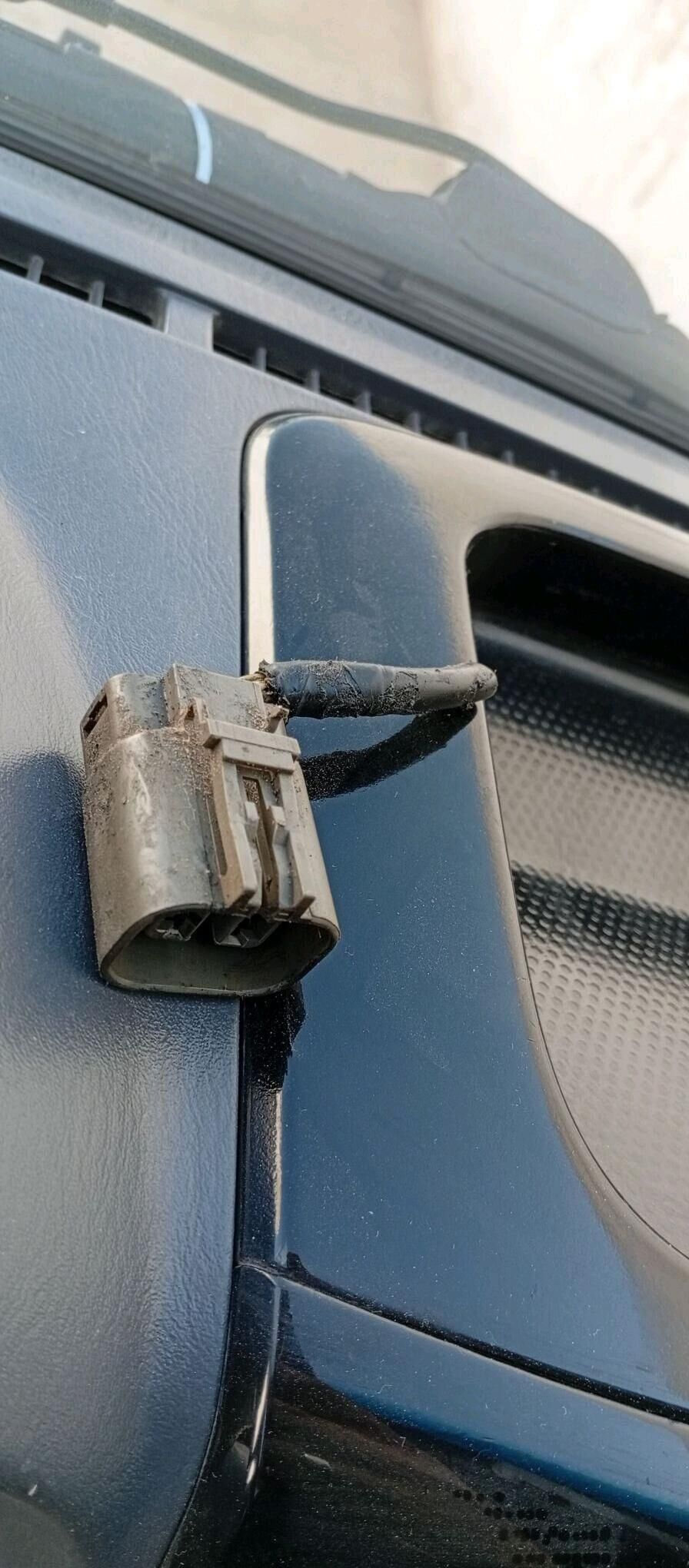 Stekir Nissan Urwan 160 TMT - Район ст. Аэропорта, ул. Гагарина - img 1