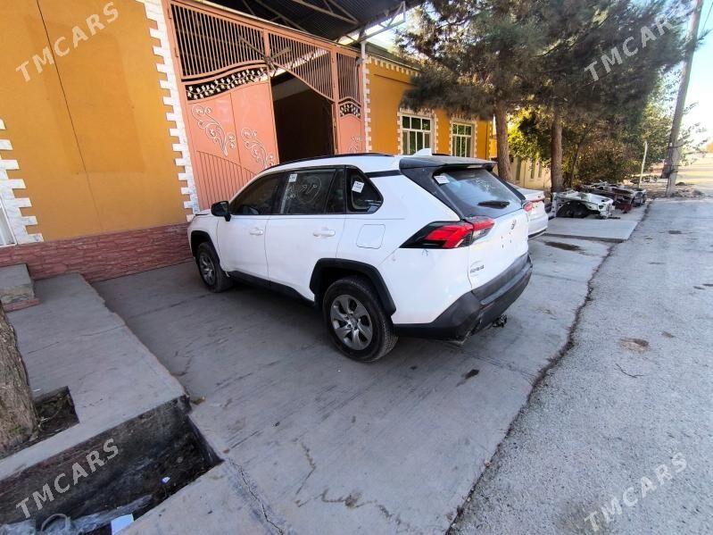 Toyota RAV4 2021 - 340 000 TMT - Теджен - img 3
