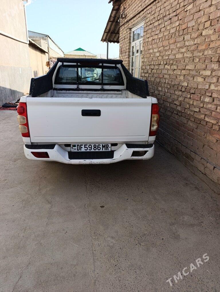 Toyota Hilux 2012 - 125 000 TMT - Мургап - img 5