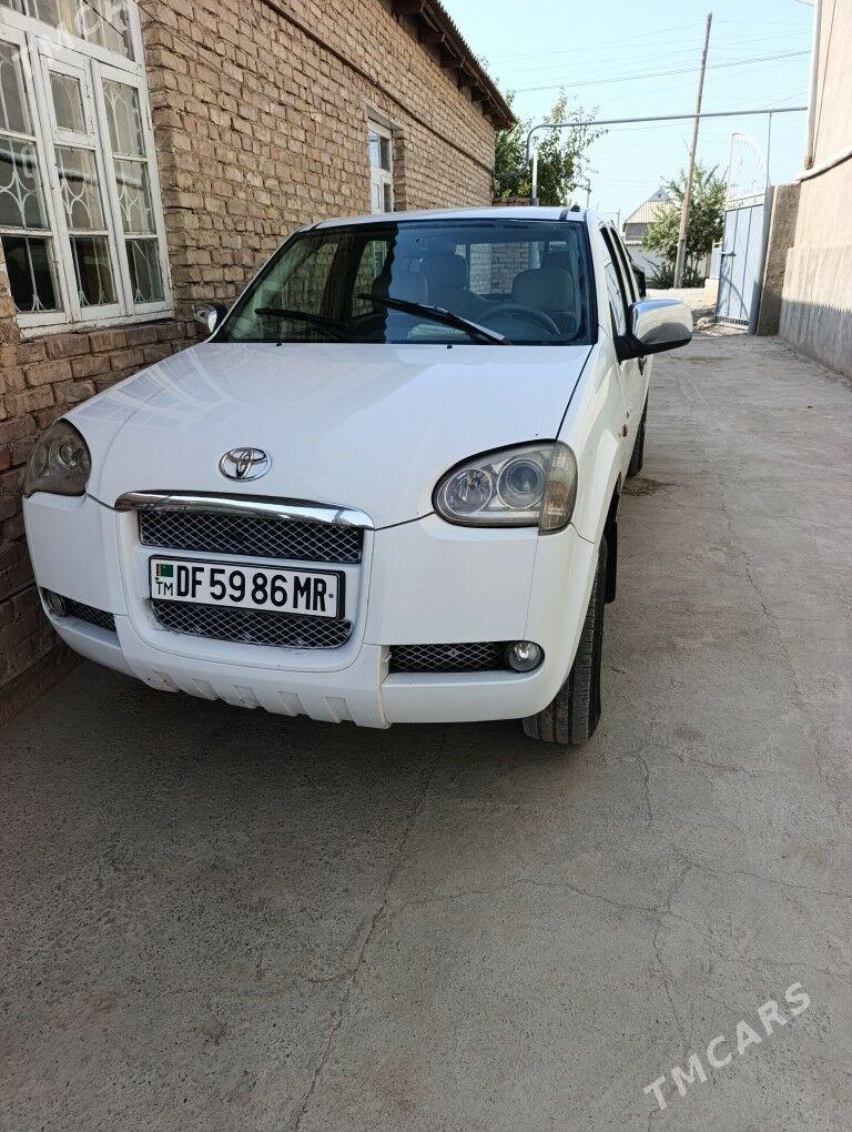 Toyota Hilux 2012 - 125 000 TMT - Мургап - img 6