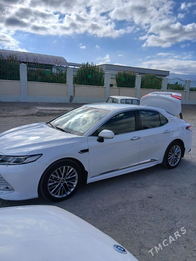 Toyota Camry 2019 - 265 000 TMT - Гёкдепе - img 3