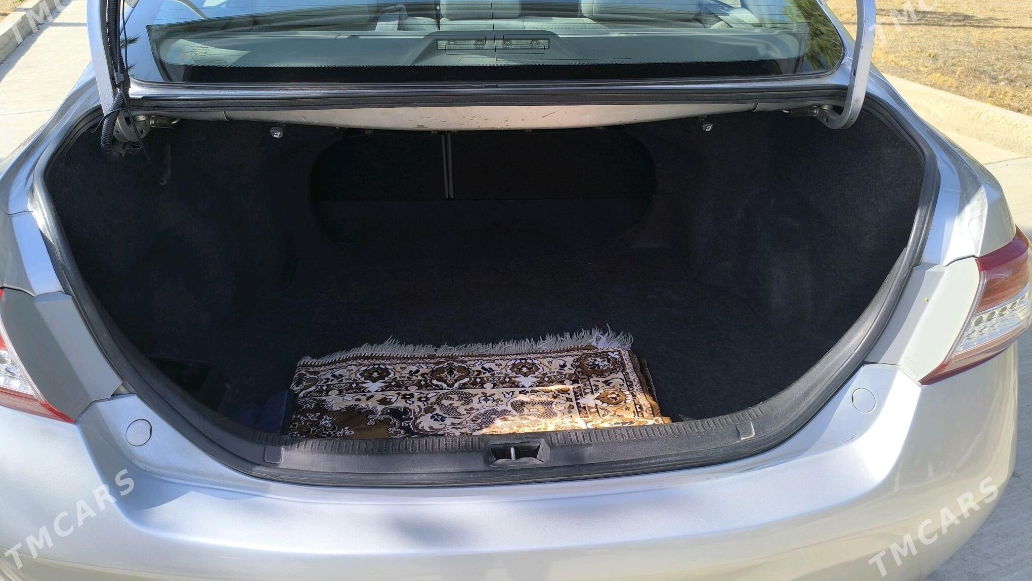 Toyota Camry 2011 - 205 000 TMT - Балканабат - img 8