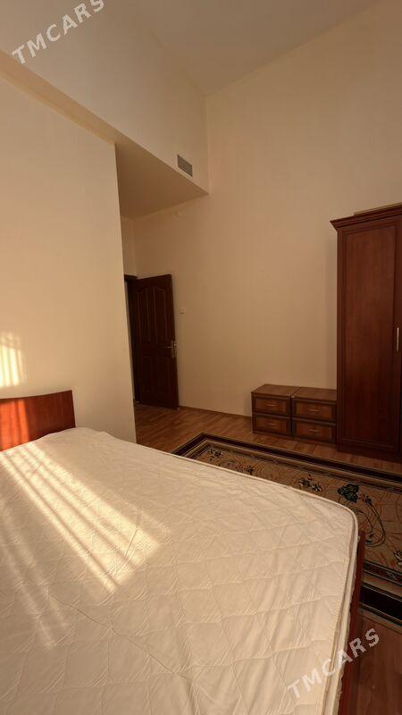 ДИСНЕЙ ЛЕНД 3 КОМН - Sowetskiý köç. (Garaşsyzlyk şaýoly) - img 9