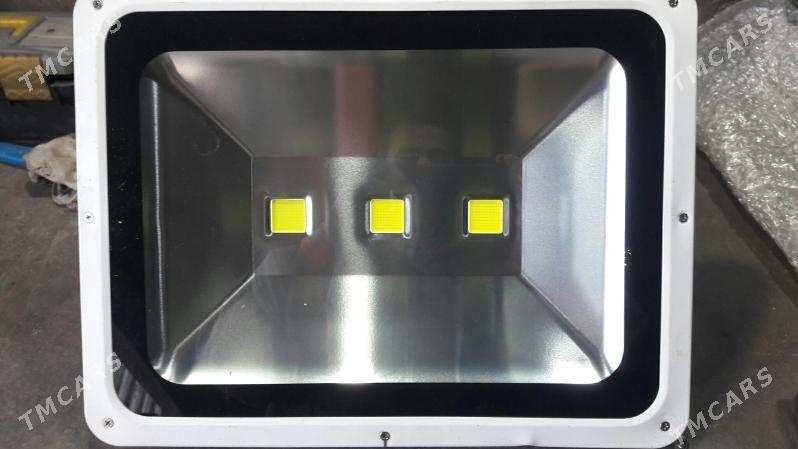 Projektor uly güýçli - Мары - img 1