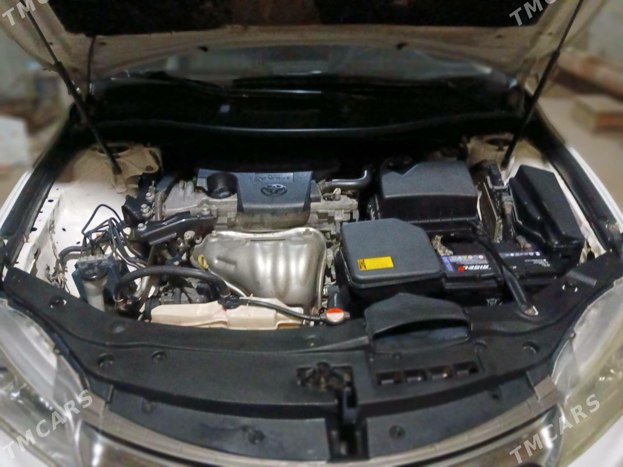 Toyota Camry 2016 - 300 000 TMT - Ýolöten - img 10