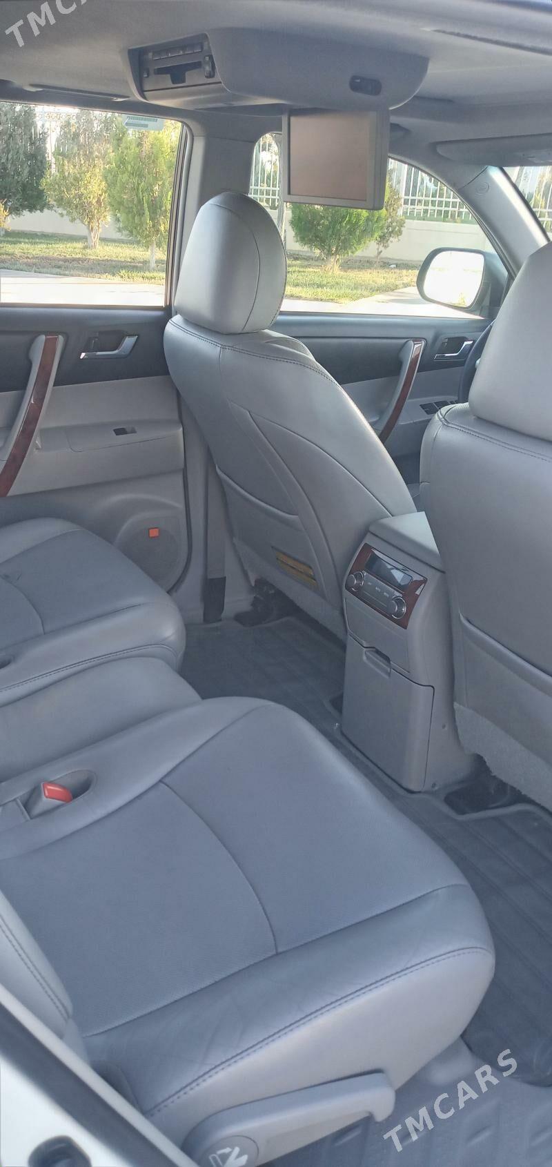 Toyota Highlander 2011 - 334 000 TMT - Дашогуз - img 7