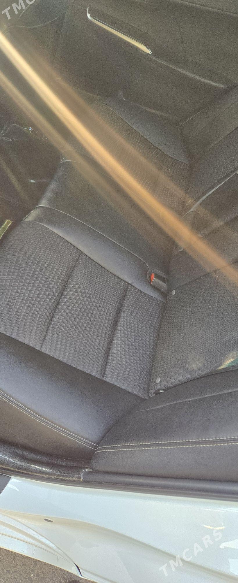 Toyota Camry 2013 - 260 000 TMT - Ак-Бугдайский этрап - img 2