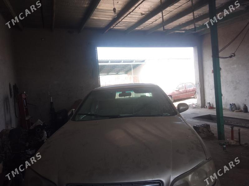 Nissan Maxima 2000 - 35 000 TMT - Туркменабат - img 5