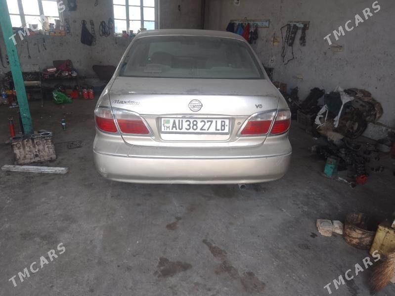 Nissan Maxima 2000 - 35 000 TMT - Туркменабат - img 4