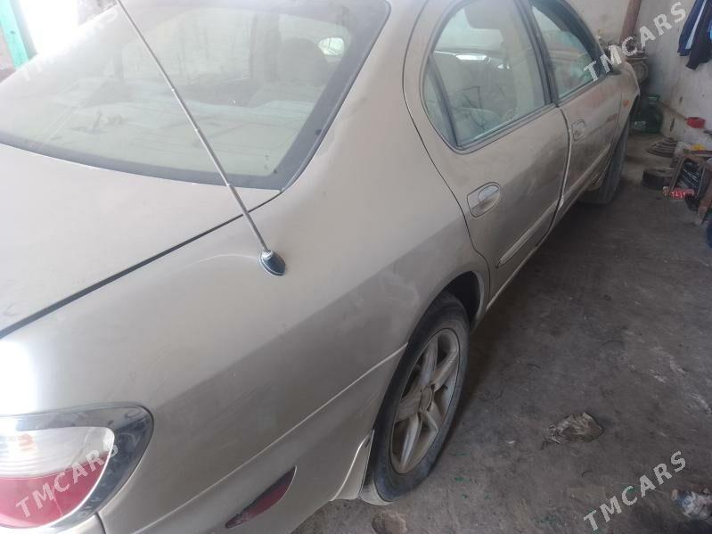 Nissan Maxima 2000 - 35 000 TMT - Туркменабат - img 2