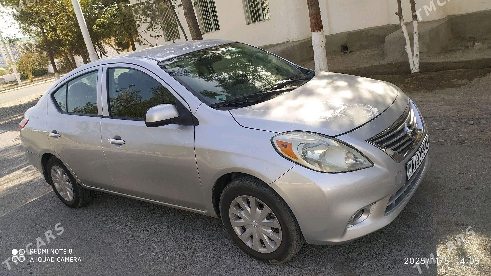 Nissan Versa 2012 - 118 000 TMT - Ашхабад - img 4