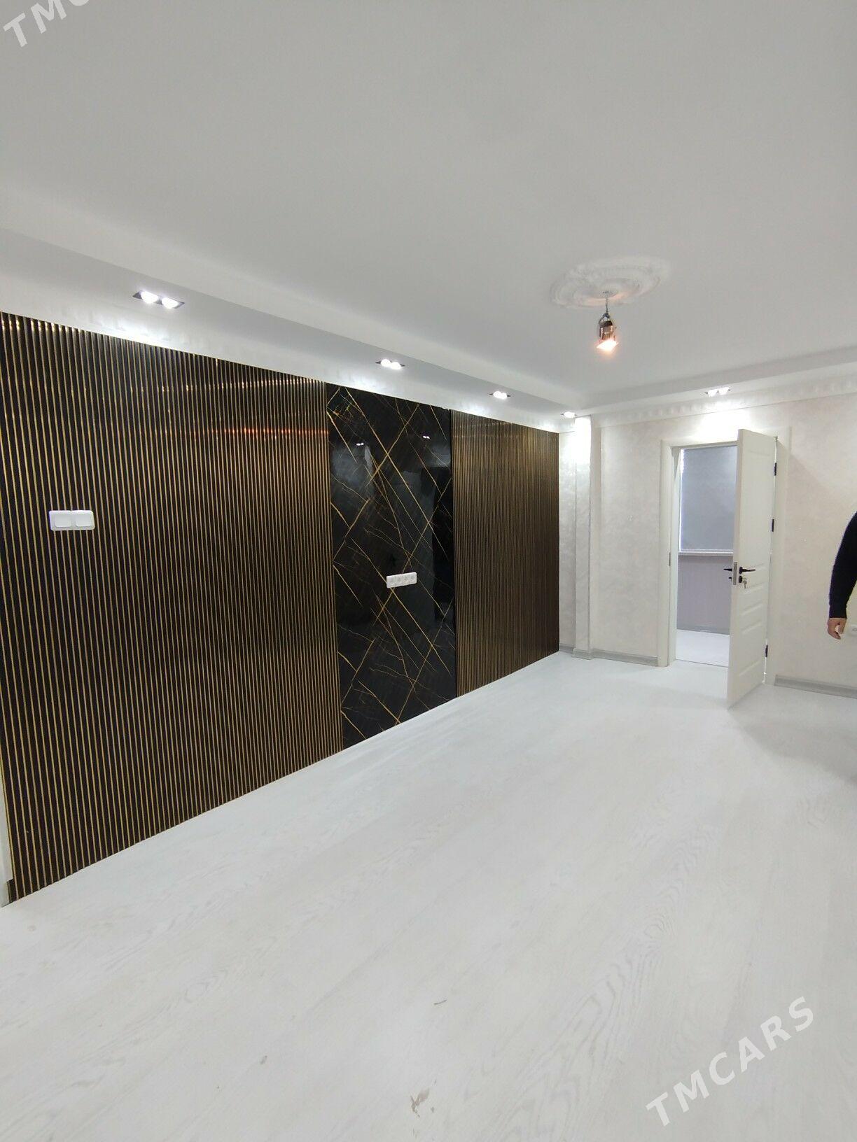 9 мкр 4/2 этаж 2 ком - 9 мкр - img 3