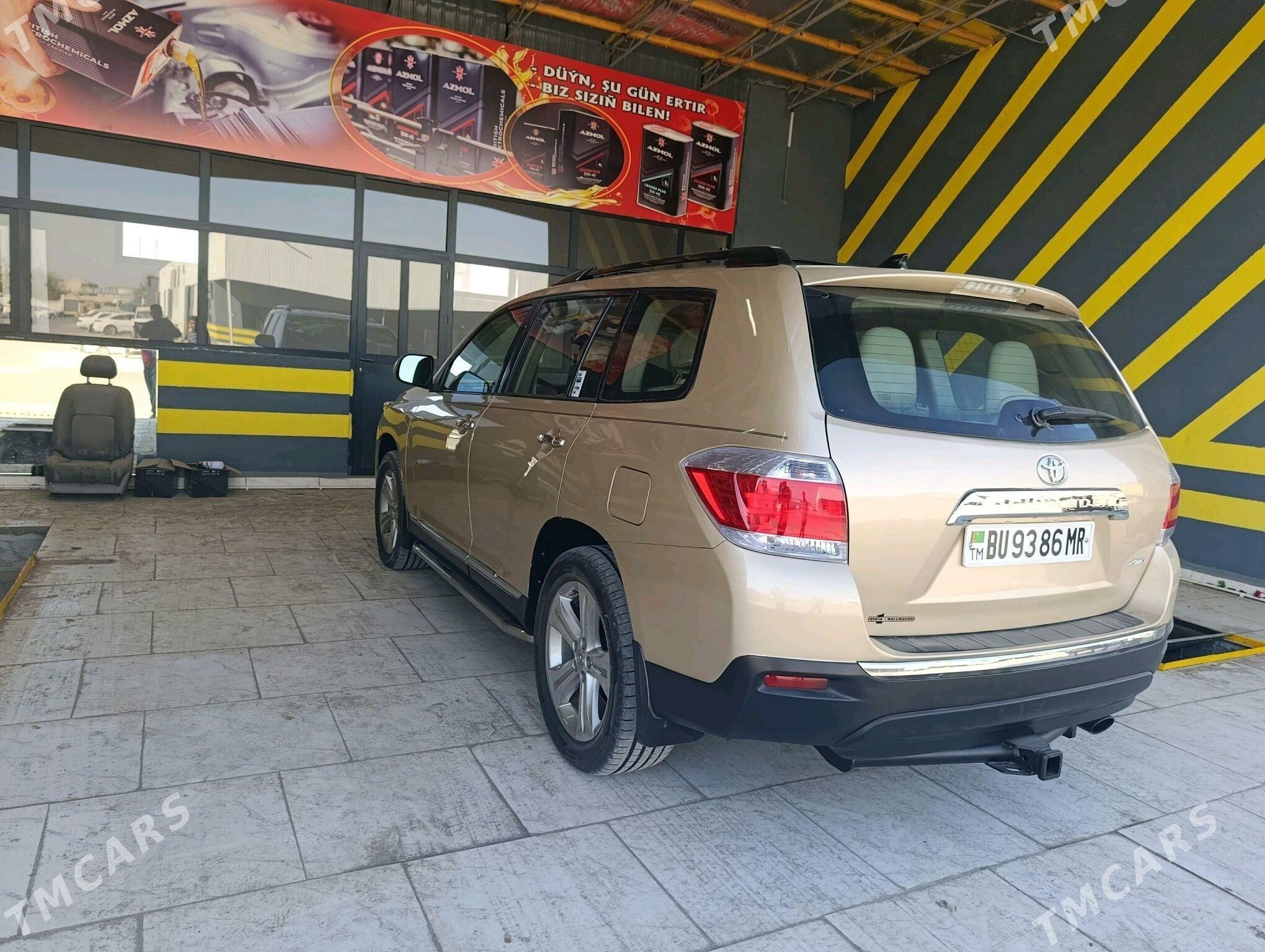 Toyota Highlander 2011 - 330 000 TMT - Мары - img 7