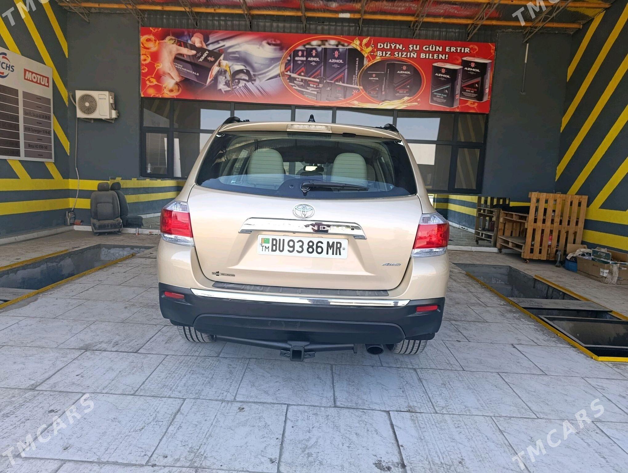 Toyota Highlander 2011 - 330 000 TMT - Мары - img 8