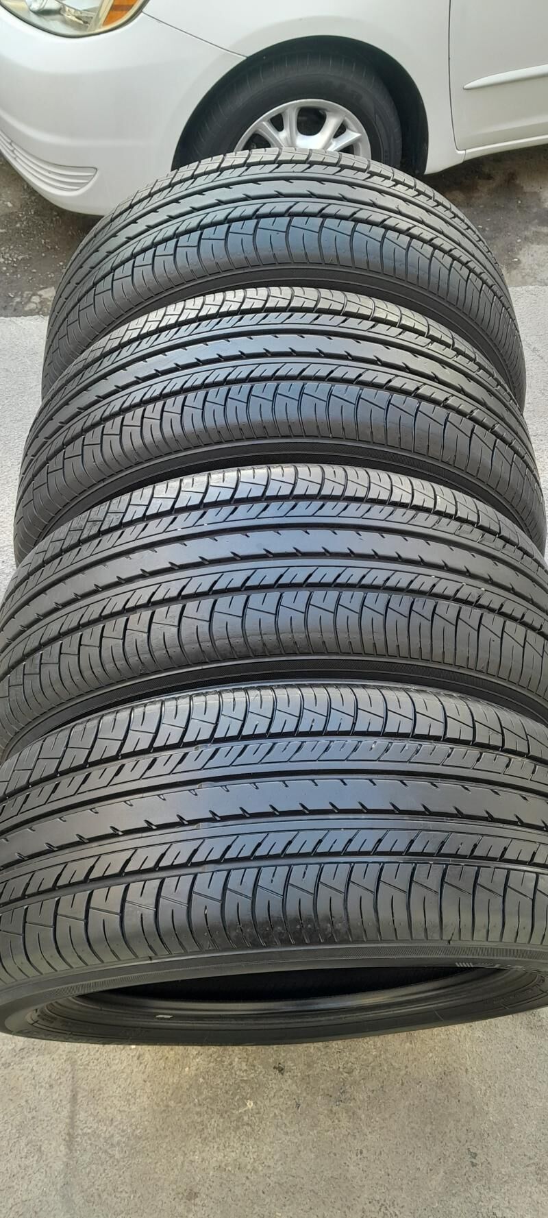 215/55R17 Yokohama 2024 yyl 2 200 TMT - Гаудан "В" - img 1