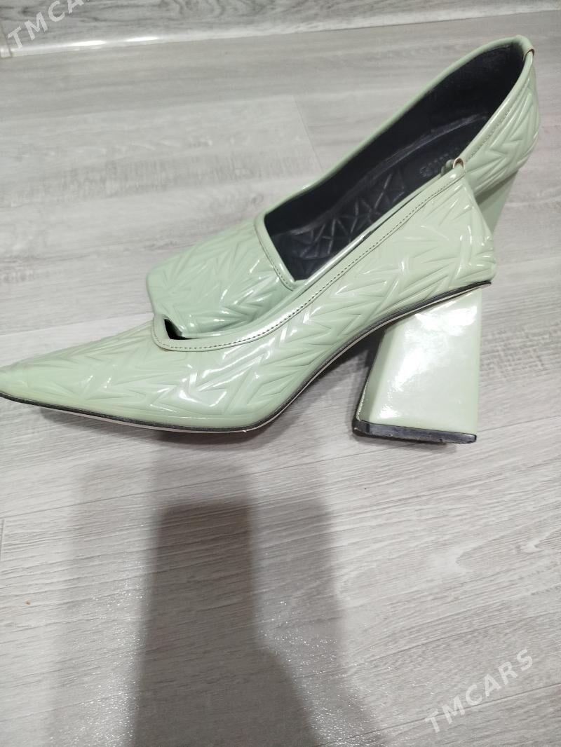 Kowus - Mary - img 3