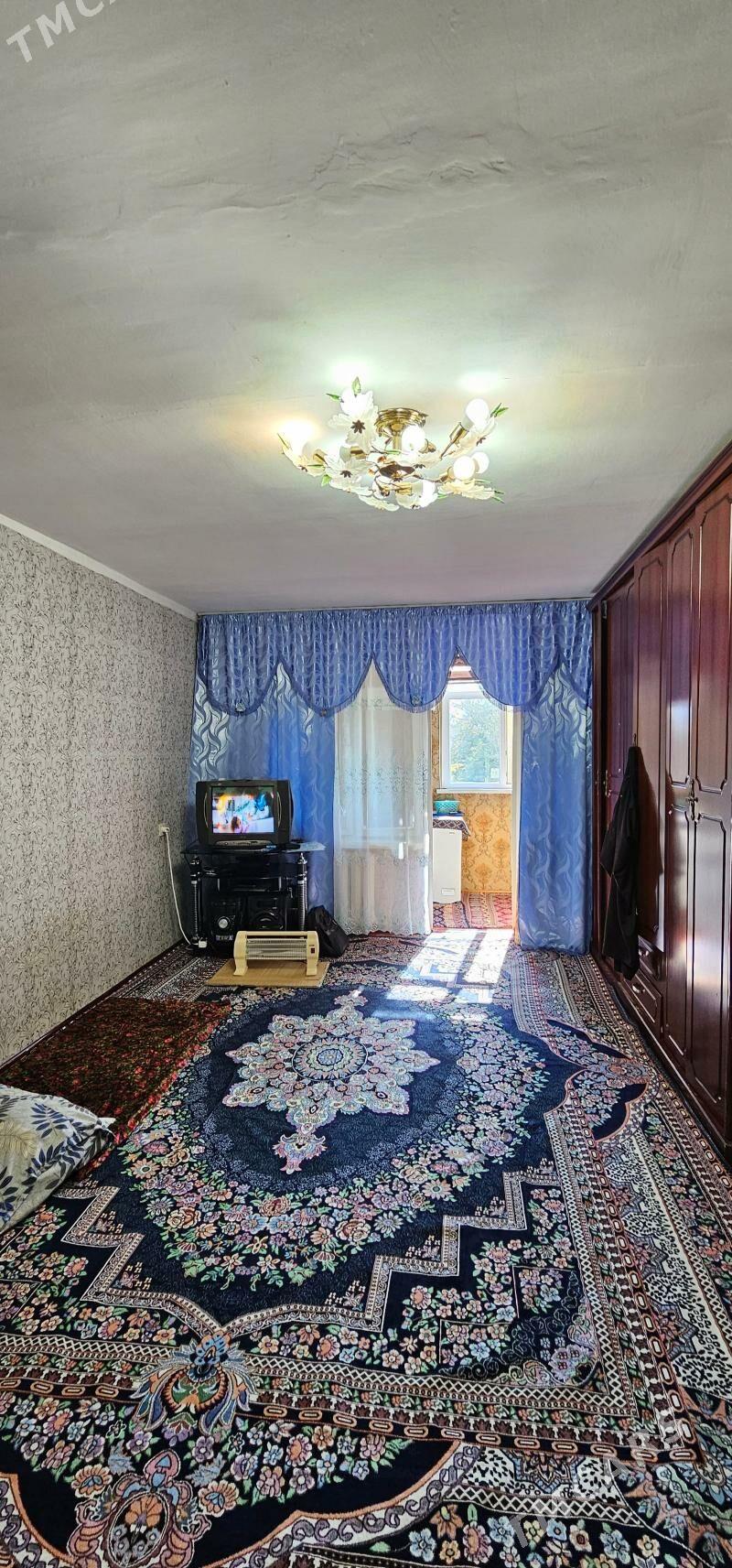 1 КОМ КВ 10 МКР 45 ШКОЛА - 10 mkr - img 2