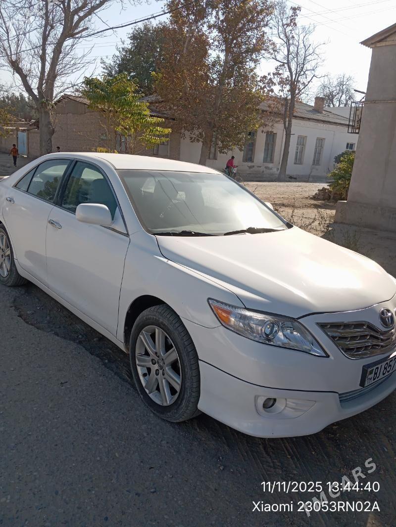 Toyota Camry 2009 - 160 000 TMT - Саят - img 1