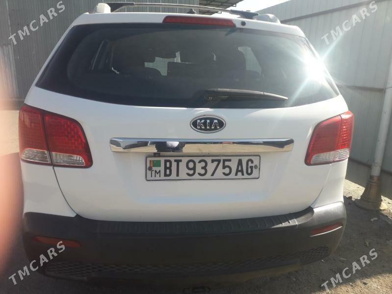 Kia Sorento 2011 - 210 000 TMT - Гёкдже - img 1