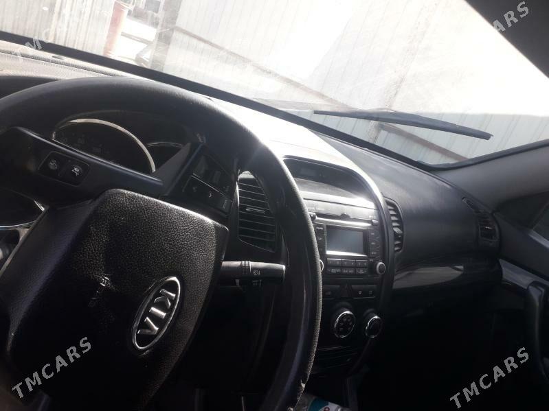 Kia Sorento 2011 - 210 000 TMT - Гёкдже - img 5